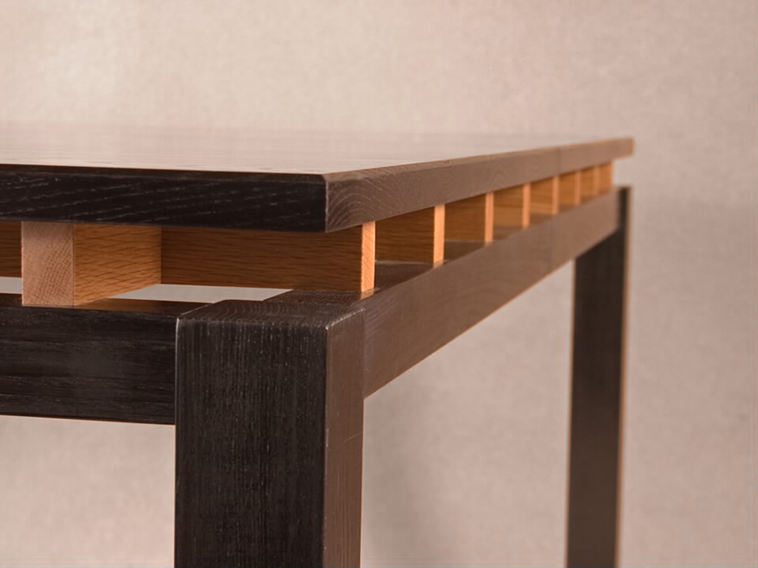 Custom dining table, detail